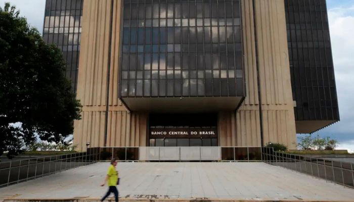  Mercado melhora expectativa sobre economia com PIB a 2,14% 
